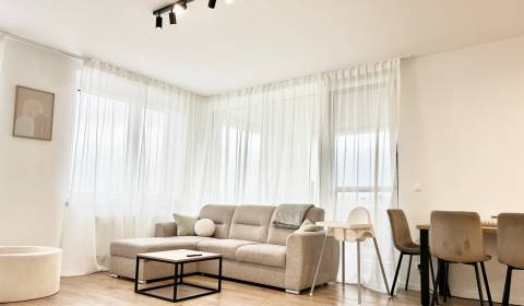 **PRENAJATÝ** 2 izbový byt s parkovacím miestom v cene nájmu POPRAD