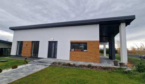 REZERVOVANÉ - RD - bungalov 4 izby - Poprad - Veľký Slavkov, 125 m2