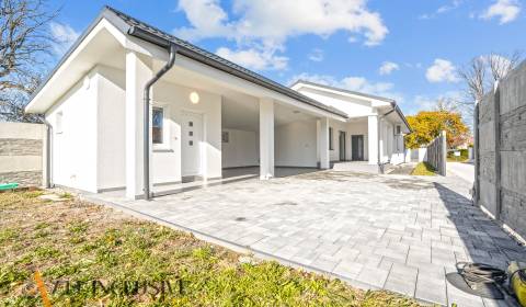 NA PREDAJ 4-IZB.BUNGALOV S DVOJGARÁŽOU,ORECHOVÁ POTôŇ