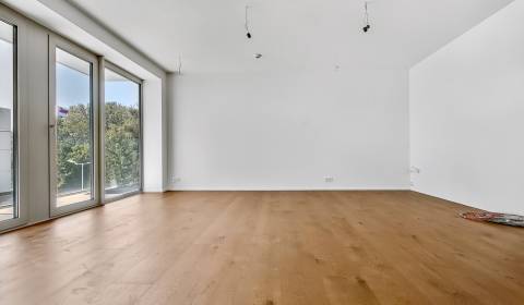 PREDAJ - LIGET Nový 2 izbový apartmán pri Sade Janka Kráľa, Petržalka