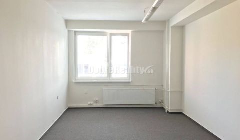 DOBRÉ REALITY - Kancelária na prenájom, 15 m2, budova Allianz, výhodne