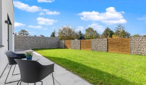 BÝVANIE VO VILA DOME - POSLEDNÝ VOĽNÝ 3-IZBOVÝ BYT SO ZÁHRADOU