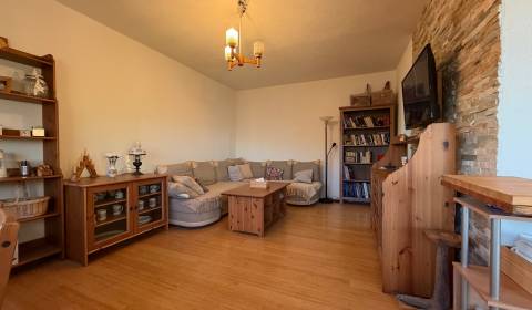 - PREDAJ - 2 izbový byt - Astrová ul. - Ružinov