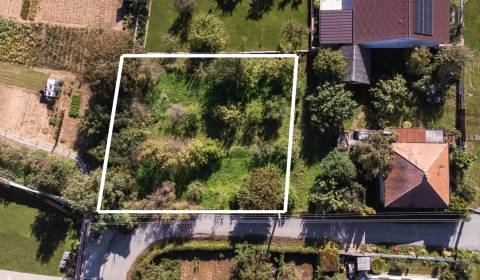 Krásny pozemok Urmince 