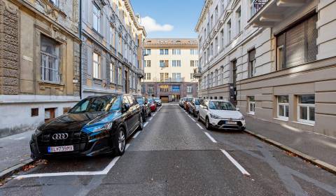 Predaj 4 izbového bytu na Gunduličovej ulici