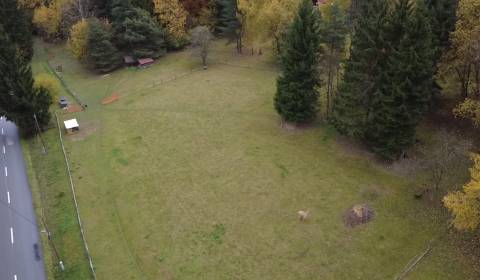 Na predaj pozemok pre individuálnu rekreáciu- Čertov 7.543m2