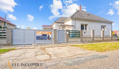 NA PREDAJ 4+1-IZBOVÝ ROD. DOM, VEĽKÉ KOSIHY