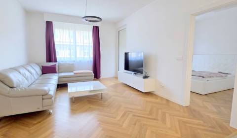 MODERNÝ 2i byt, NOVOSTAVBA, BALKÓN, LOGGIA,PARKING,KLÍMA, Bezručova ul