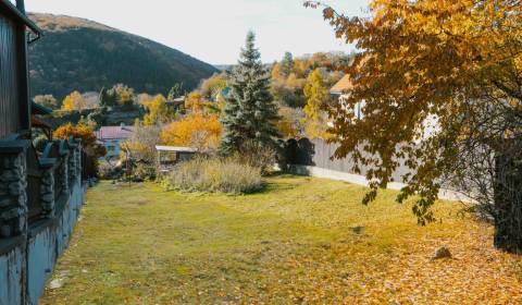 Predaj Pozemok 1160 m², Košice – Sever, svahovitý, ÚPI, všetky IS 