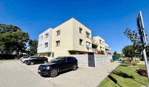 Predaj 2 izbového bytu s balkónom v Rovinke, 58m2