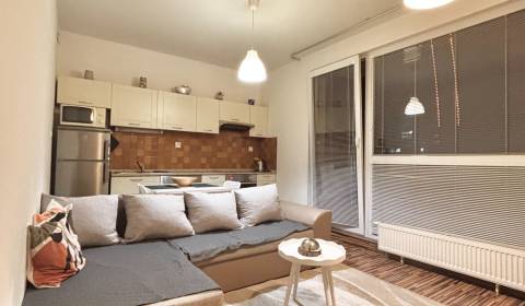 PRENÁJOM - 2-izbový byt s výhľadom na Kalváriu v projekte Nová Nitra