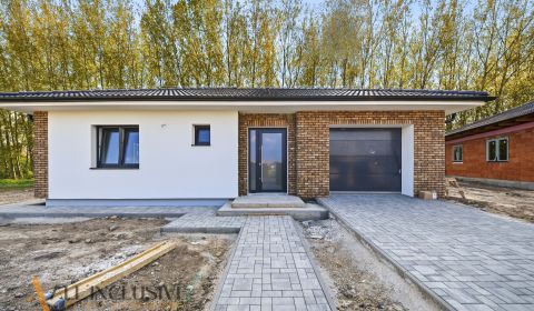 NA PREDAJ 4-IZBOVÝ RD, DUNAJSKÁ STREDA - FLORIDA PARK