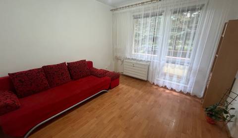 PREDAJ: 1i + balkón; 30,56 m2; Malinovského-Zvolen; 87.000 €