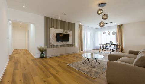 Na predaj  4 izbový bungalov v projekte Barokový most