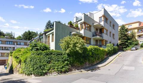 Staré Mesto | 4i byt 175 m² + 4 balkóny + možnosť 2× parking