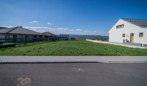 Stavebný pozemok s kompletnými sieťami v krásnej lokalite pod Tatrami