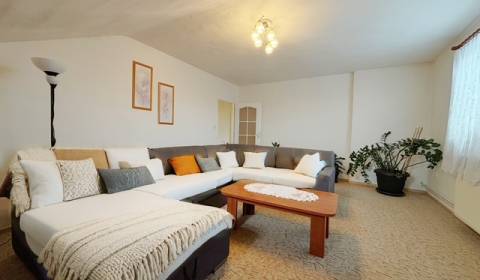 Predaj, dvojpodlažný rodinný dom, Bánová, Exkluzívne Reality IQ