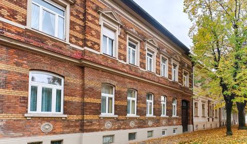 Exkluzívny trojizbový staromestský byt v centre Košíc #nehnutelnosti