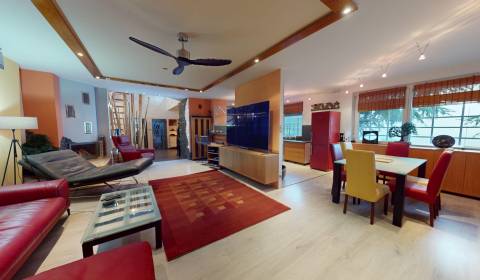 PREDAJ : RODINNÝ DOM, KOMÁRNO