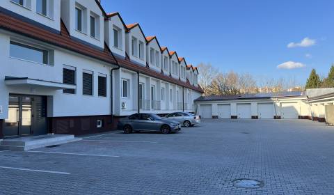 REZERVOVANÝ! Na prenájom 2 izbový byt v meste Senica