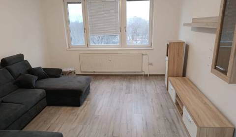  3-izbový byt začiatok Petržalky s loggiou 