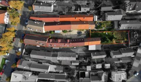 PRIESTRANNÝ 4 - IZB.RD SO ZÁHRADKOU V STAREJ ČASTI RAČI | ALSTROVÁ UL