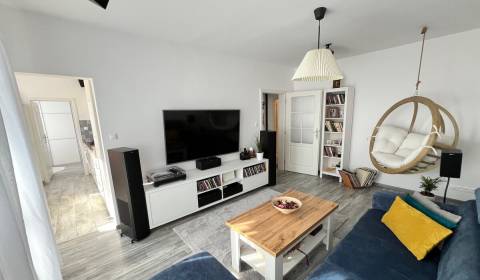 3-izb. byt, Tranovského, Dúbravka, lodžia, kompletná rekonštrukcia