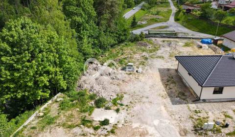 EXKLUZÍVNE Stavebný pozemok, 916m2, Novoveská Huta