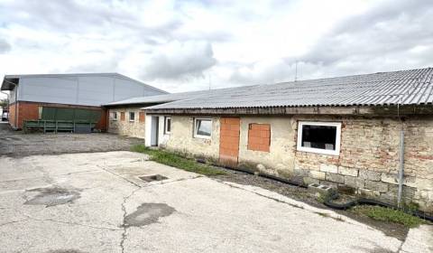 IBA U NÁS !!! vám ponúka na prenájom priestrann