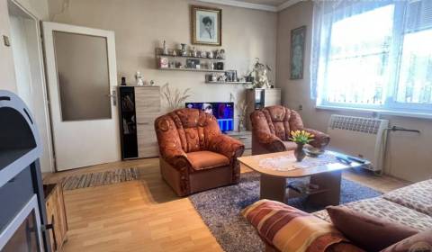 Zachovalý rodinný dom za dobrú cenu v Strekove na PREDAJ!!