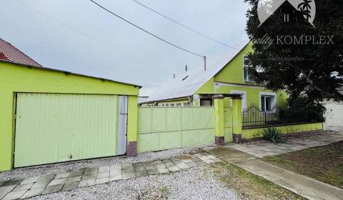 Vám EXKLUZÍVNE ponúka na predaj rodinný dom v m