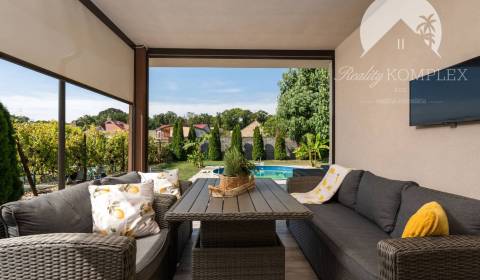 Výnimočná ponuka: Dva rodinné domy na jednom pozemku, v jednej kúpe! -