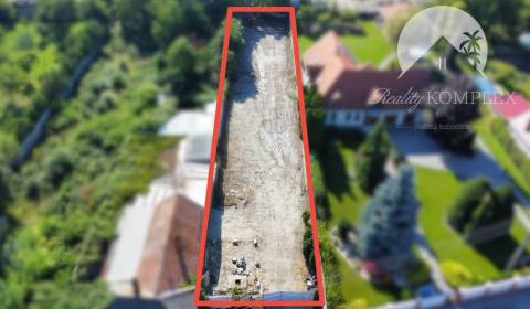 Vám ponúka pozemok na predaj, blízko centra Dun