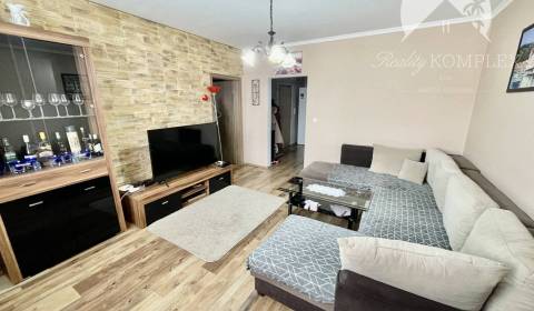 Vám ponúka 3-izbový byt s loggiou po kompletnej