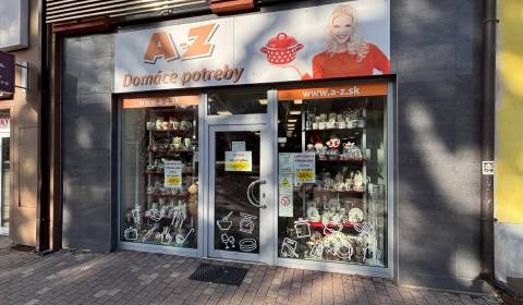 Na prenájom obchodný priestor s výkladom v centre mesta Poprad