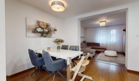 Na predaj moderný, zrekonštruovaný dom v Holíči.