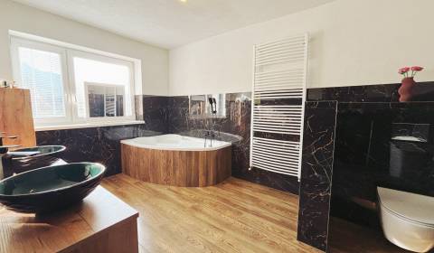 EXKLUZÍVNE NA PREDAJ - Rodinný dom v srdci Dlhej nad Kysucou