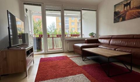 Svetlý, krásny 3i byt 71m2, s lodžiou, v tichej lokalite