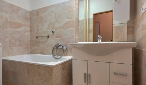 4 izbový byt 72 m² + loggia – Brigádnická