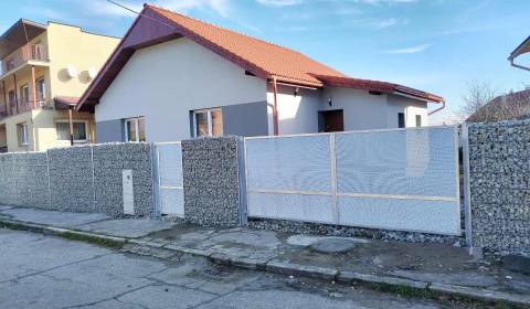 Predaj:Prerobený 5-izbový RODINNÝ DOM, pozemok 547 m2, Martin - Podháj