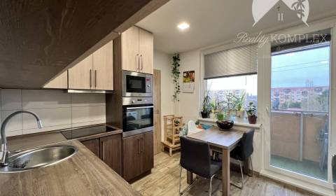 Ponúka na PREDAJ krásny 2-izbový byt po komplet