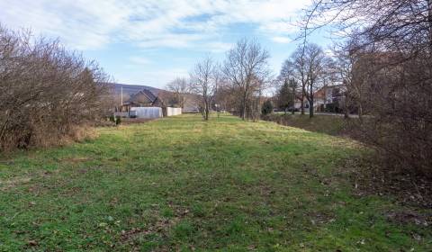 NA PREDAJ pozemky na výstavbu