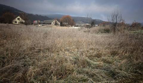 Trenčín - pozemok 650 m2 NOVÁ CENA!!!