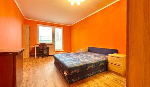 – PREDAJ – 2 IZBOVÝ BYT – VRANOVSKA – PETRŽALKA 