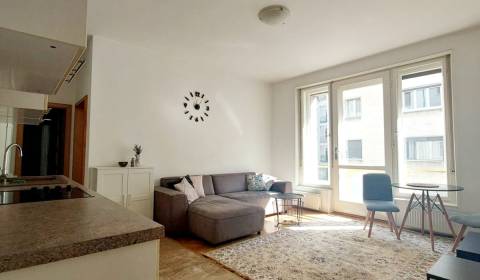 Predaj 3 izbového bytu v centre mesta, Gorkého ulica, Bratislava