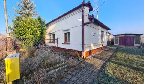 Na predaj zachovalý 3 izb.rodinný dom Kravany nad Dunajom !