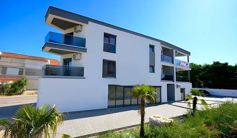 NA PREDAJ 2 izbový apartman / 60 m² / v novostavbe, mesto VODICE