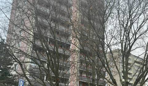 NA PREDAJ – 3-izbový byt v pôvodnom stave, Bagarova ulica, Bratislava 