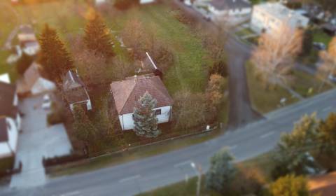 ROD. DOM s GARÁŽOU, POZEMOK 973m2, ŠAJDÍKOVÉ HUMENCE