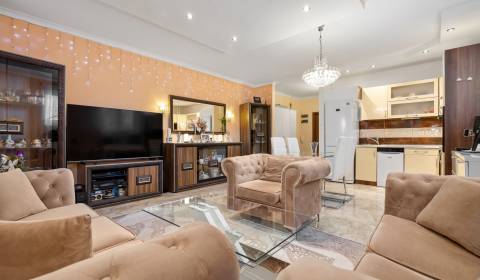 - PREDAJ - 3 IZBOVÝ BYT MOŽNÝ PREROBIŤ NA 4 IZB - KALINKOVO